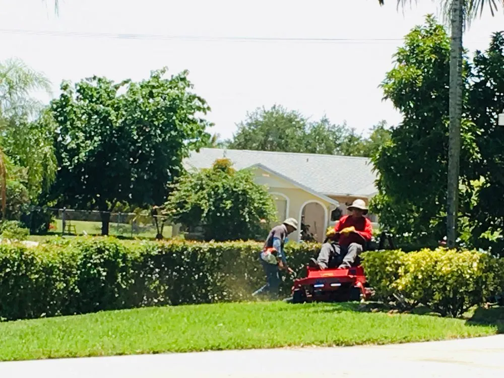 Custom lawn care service in Royal Palm Beach, FL - J&Y GrassHoppers Landscaping Services