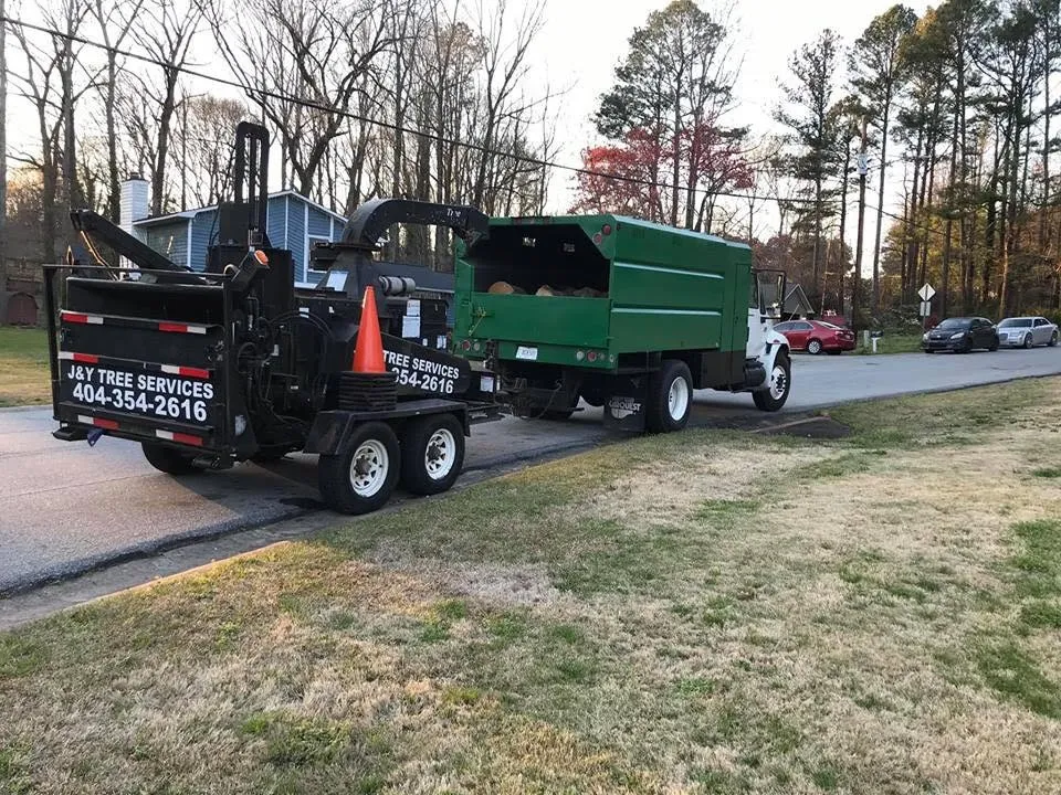 Local yard cleanup service in Atlanta, GA by J&Y Landscaping and tree service