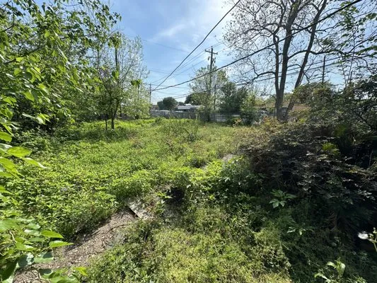 Jyd Landscape Mowing Services Logo