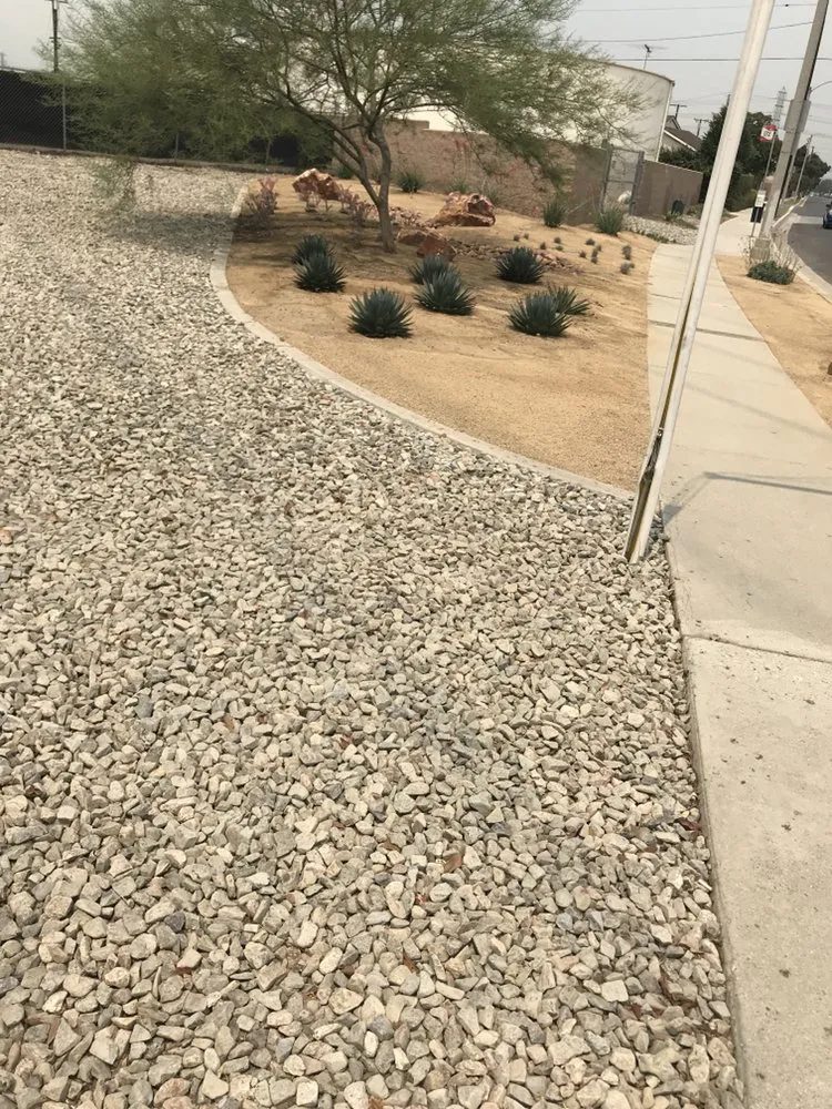 Custom landscaping services experts serving Long Beach, CA - Jymmy's Landscape