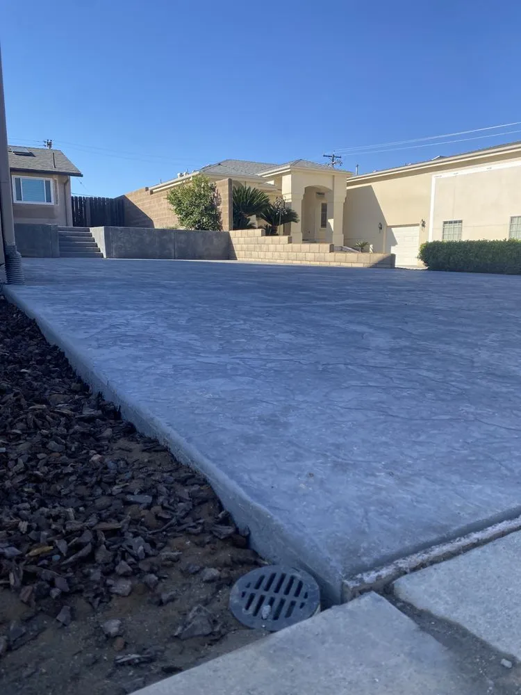 Top-rated garden landscaping for beautiful yards in Fresno, CA by JZ Landscape