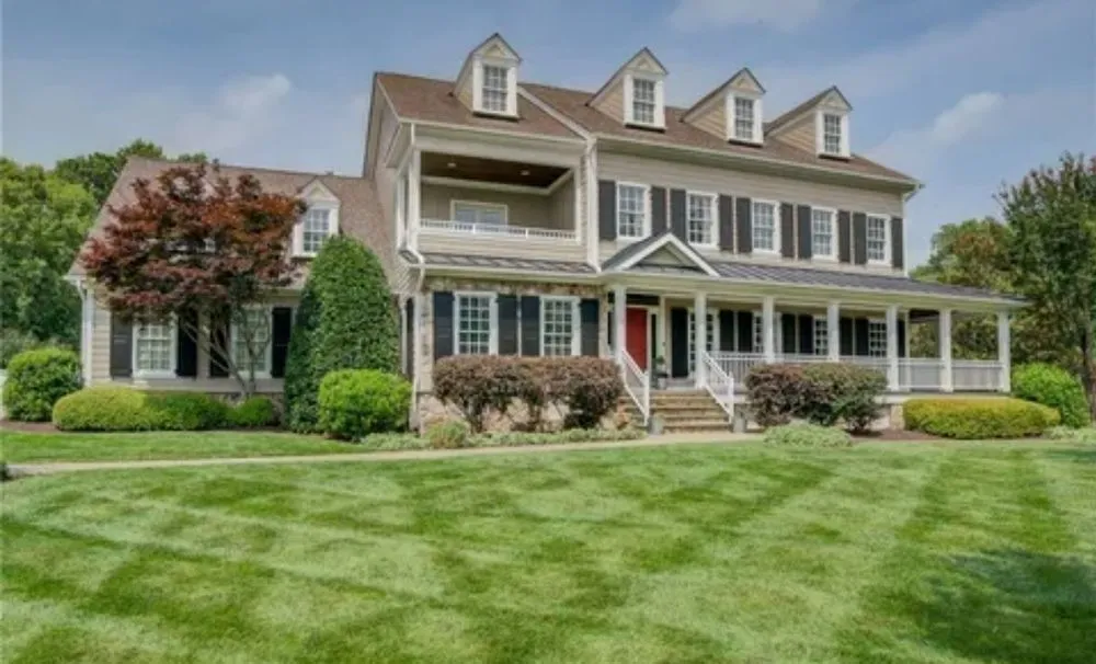 Top-rated garden landscaping for residential properties in Huntington, WV by J&Z Lawn Care