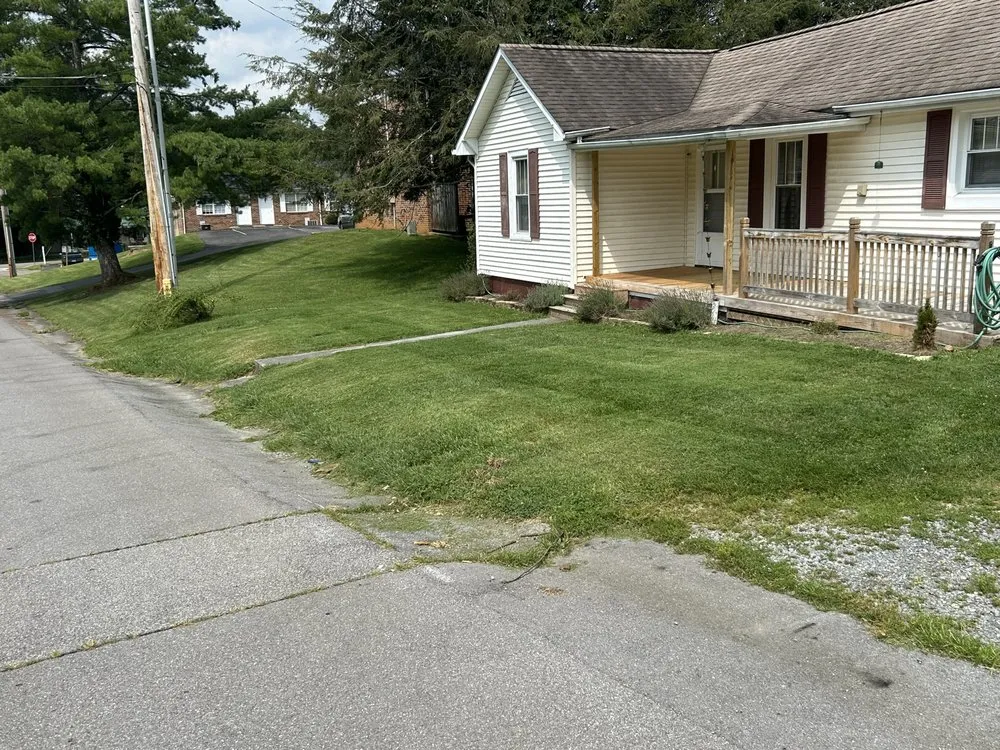 Expert outdoor landscaping in Abingdon, VA by JZ Lawncare