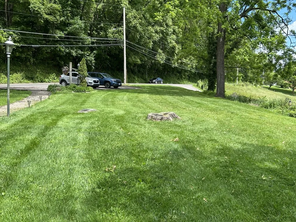 Custom garden landscaping in Abingdon, VA by JZ Lawncare