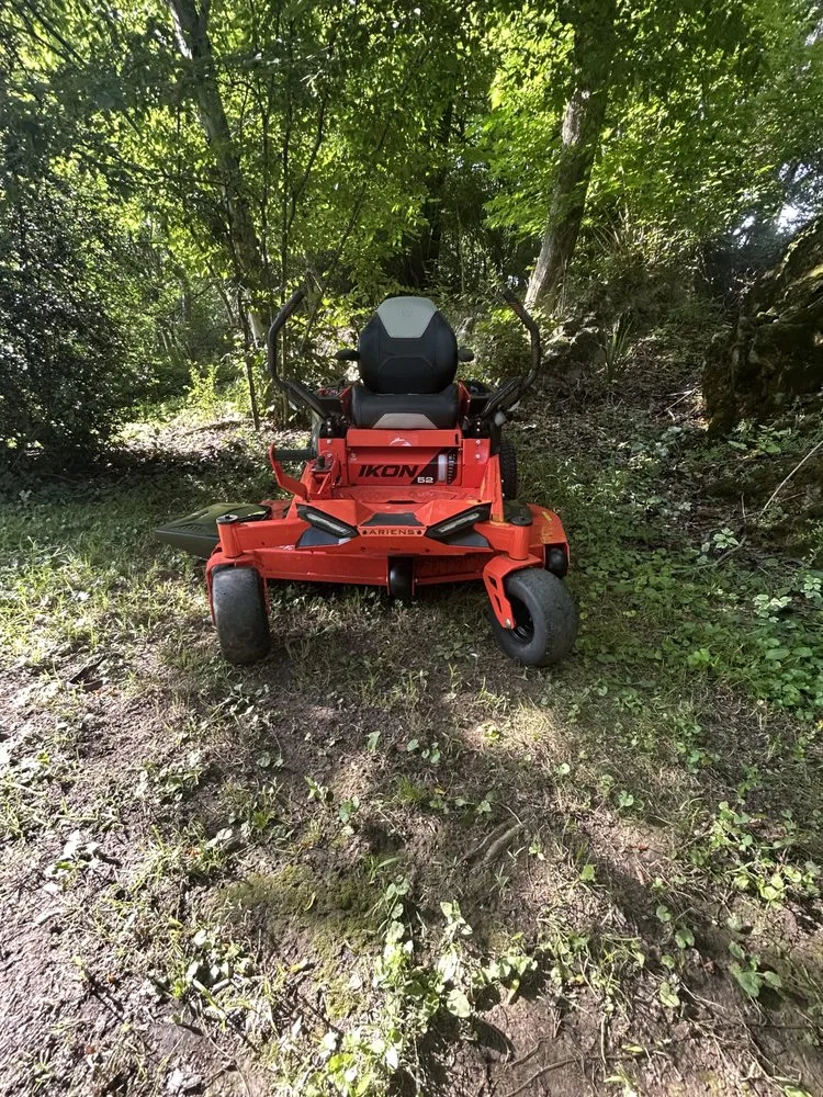 Reliable landscape installation with custom design in Abingdon, VA by JZ Lawncare