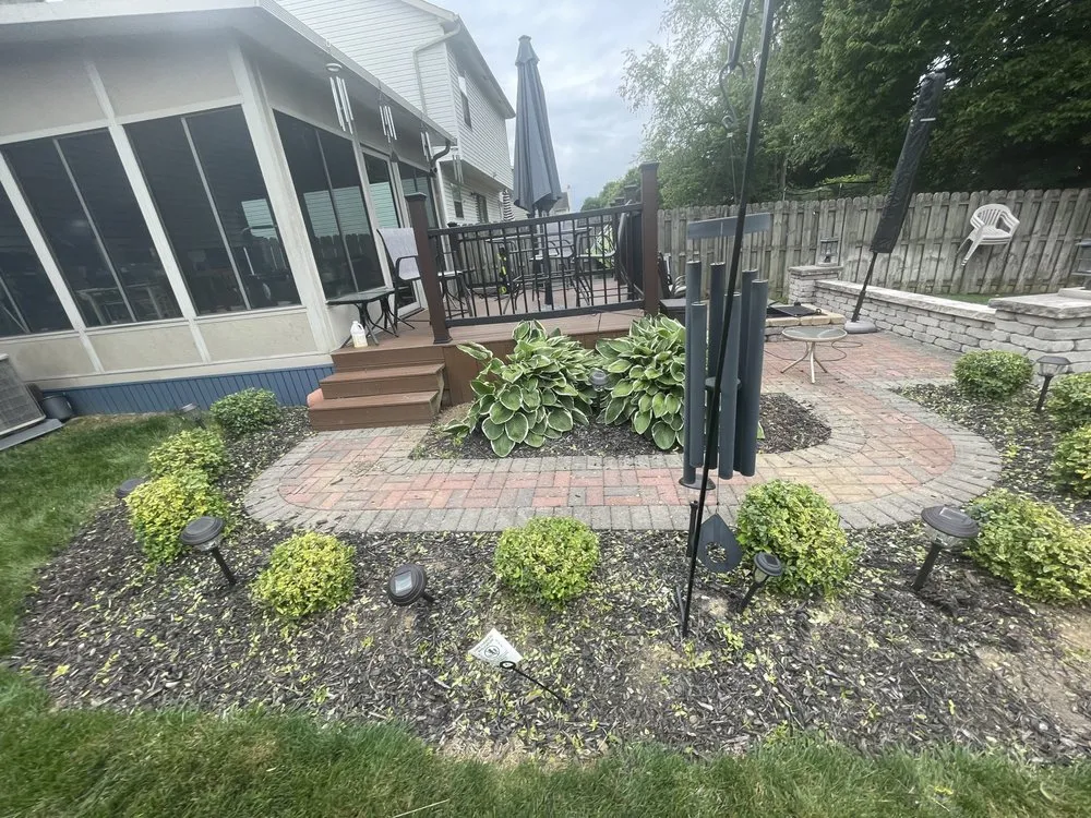 Custom yard maintenance in Columbus, OH - J&Z Lawncare Services & Moving & Hauling