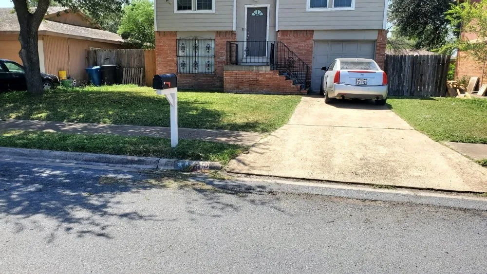 Local garden landscaping for beautiful yards across Mission, TX - JZC Lawn Care