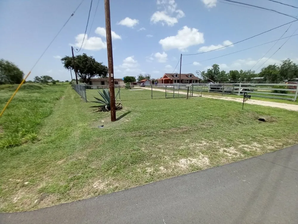 Top-rated yard cleanup service near you in Mission, TX by JZC Lawn Care