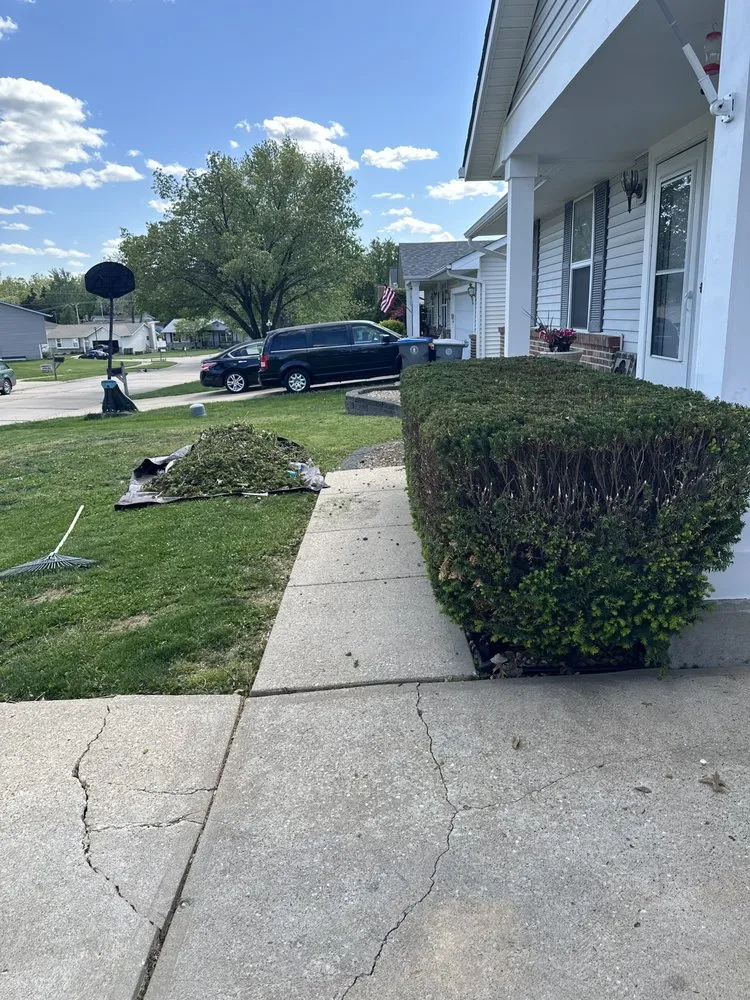 Reliable garden landscaping for outdoor upgrades in Saint Paul, MO by K & D Land Maintenance