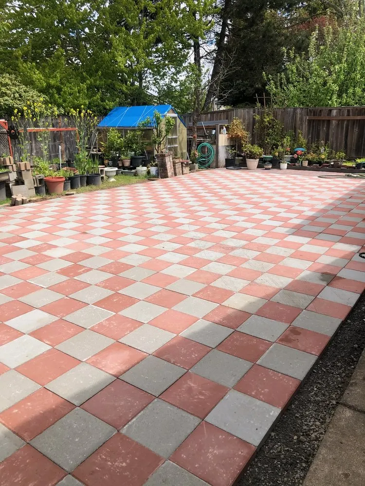 Professional garden landscaping in Portland, OR by K & D Lawn Care, Yard Work