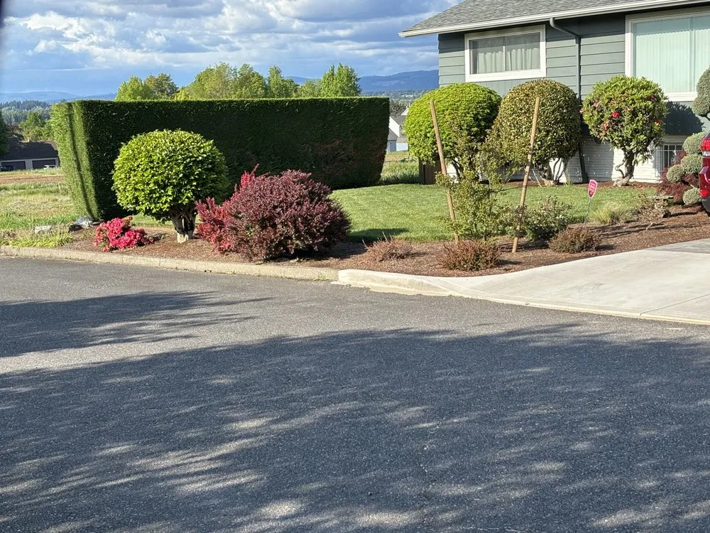 Custom lawn mowing service near you across Portland, OR - K & D Lawn Care, Yard Work