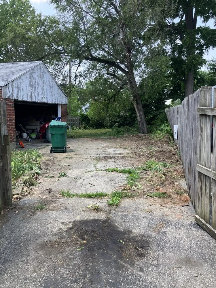 Top-rated outdoor landscaping experts serving Dayton, OH - K & D Lawn Services