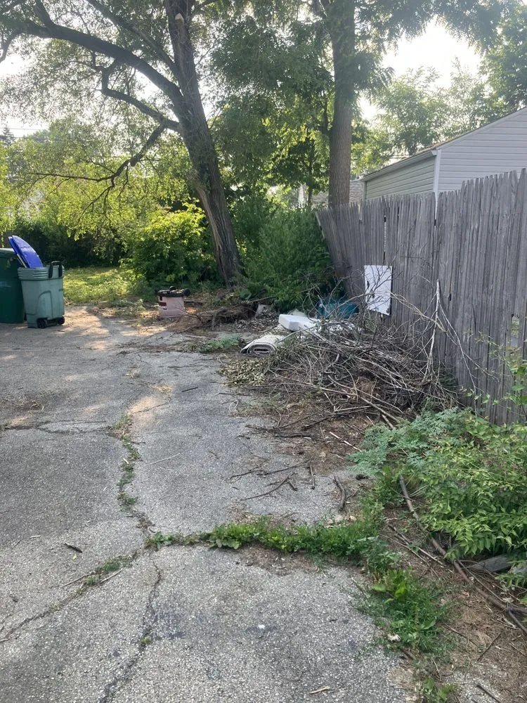 Affordable landscape design experts serving Dayton, OH - K & D Lawn Services