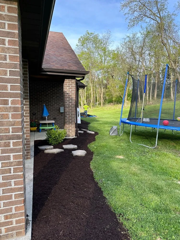 Reliable yard maintenance in Eighty Four, PA - K & H Construction