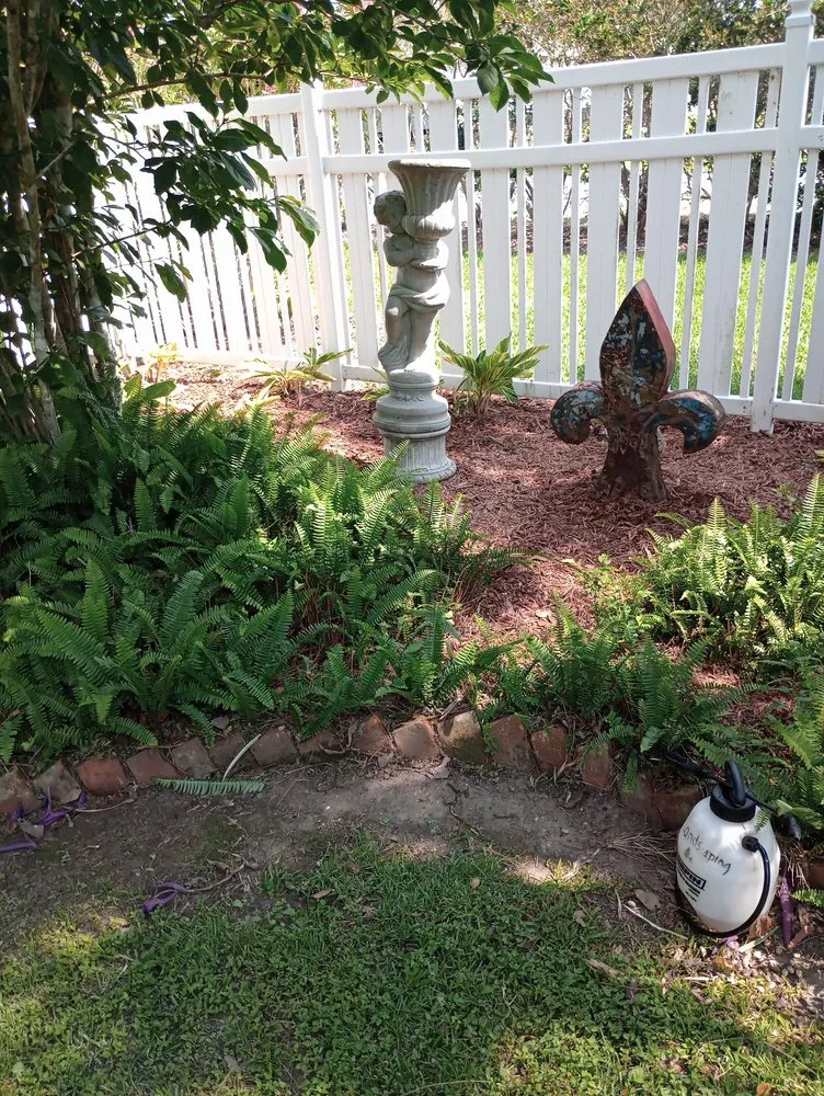 Custom lawn mowing service in Cut Off, LA by K & J Services