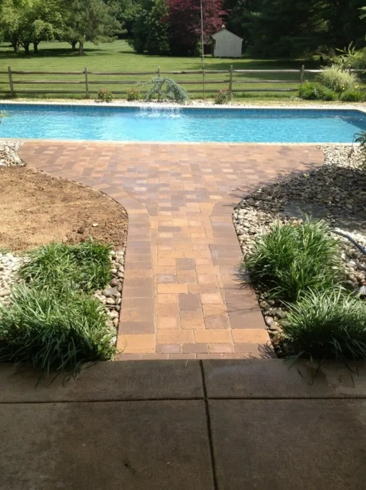 Custom yard maintenance in Warminster, PA - K & K Landscaping