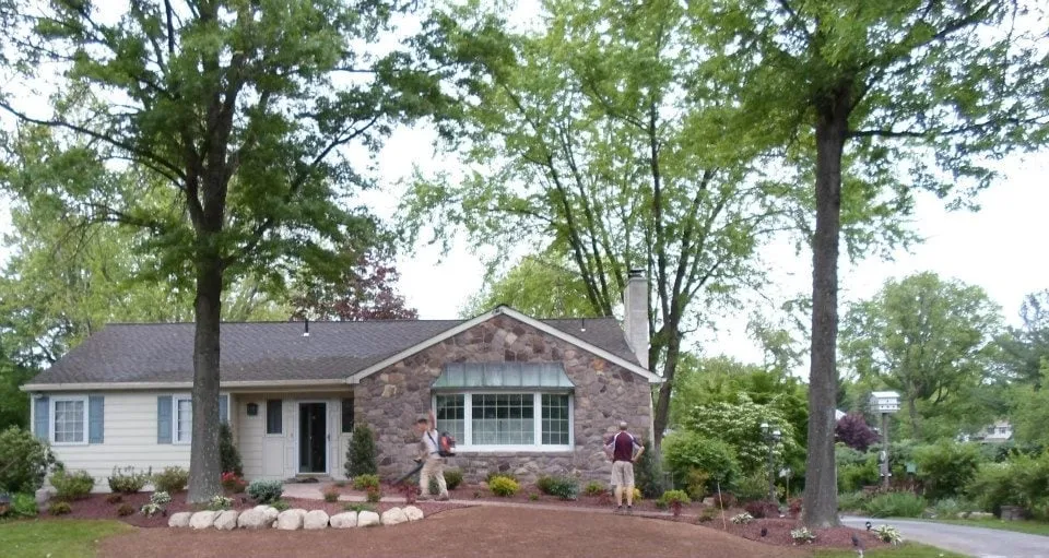 Affordable outdoor landscaping experts serving Warminster, PA - K & K Landscaping
