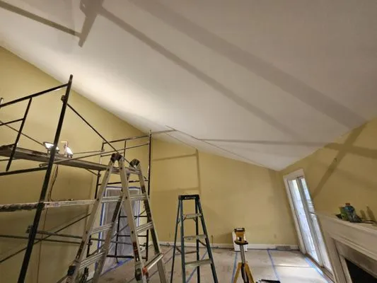 K & M Residential Contractors Logo