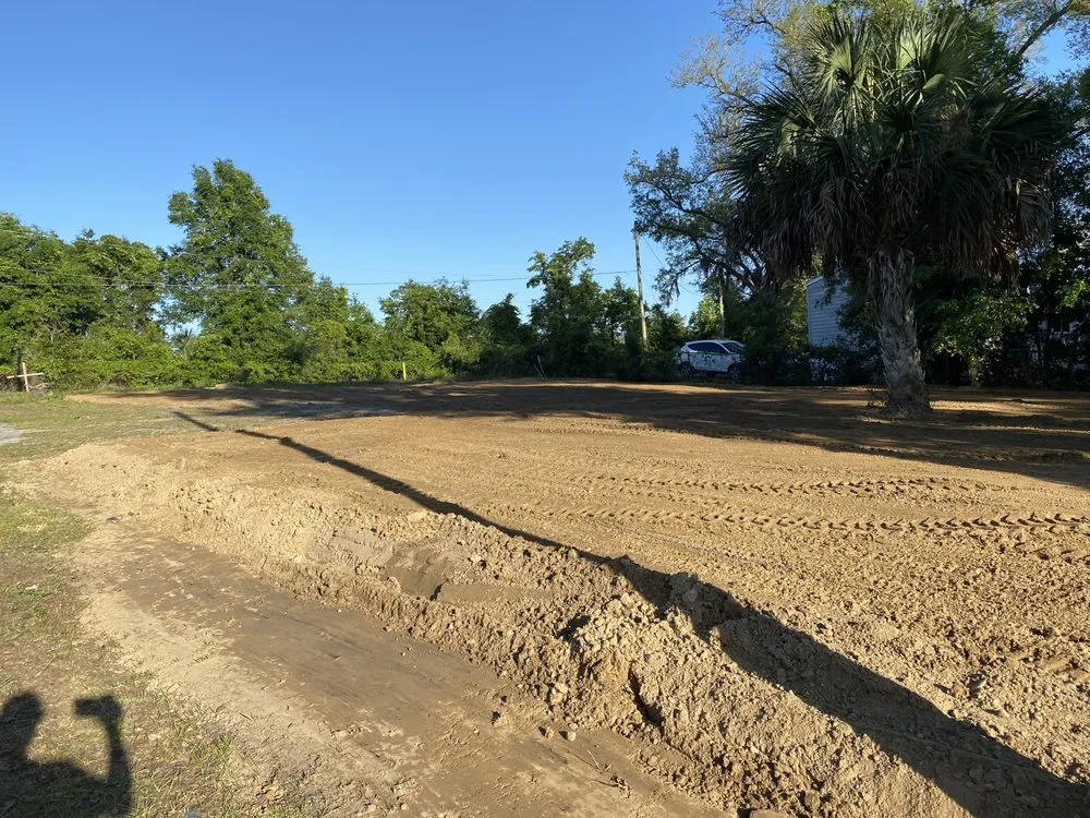 Expert yard cleanup service in Lynn Haven, FL - K & R Landscape Services