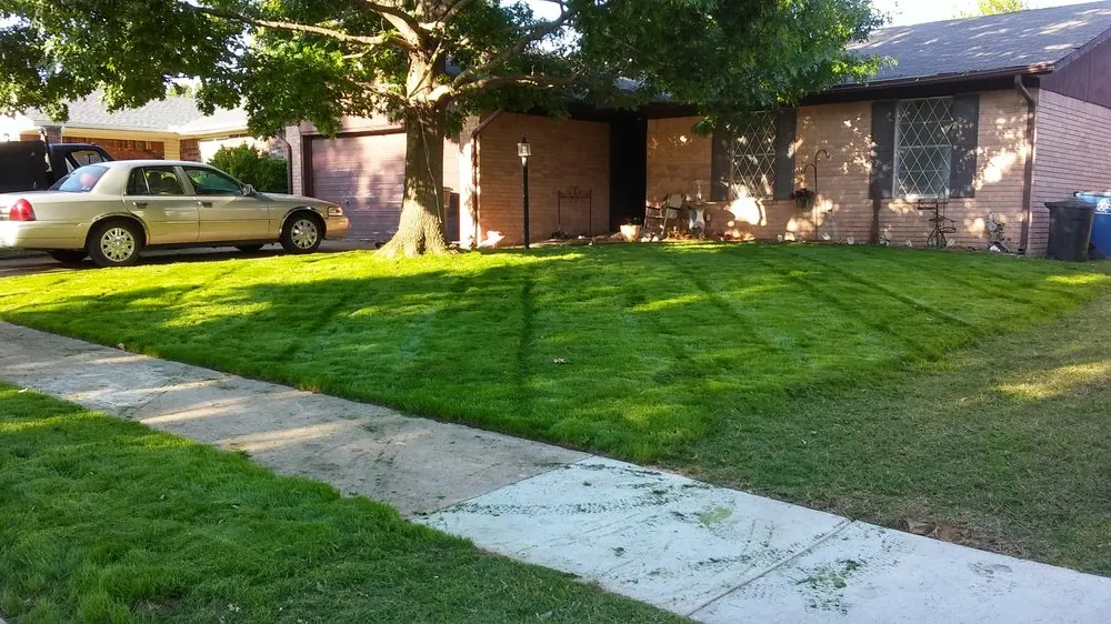 Local yard cleanup service experts serving Tulsa, OK - K & R Lawn & Lanscaping