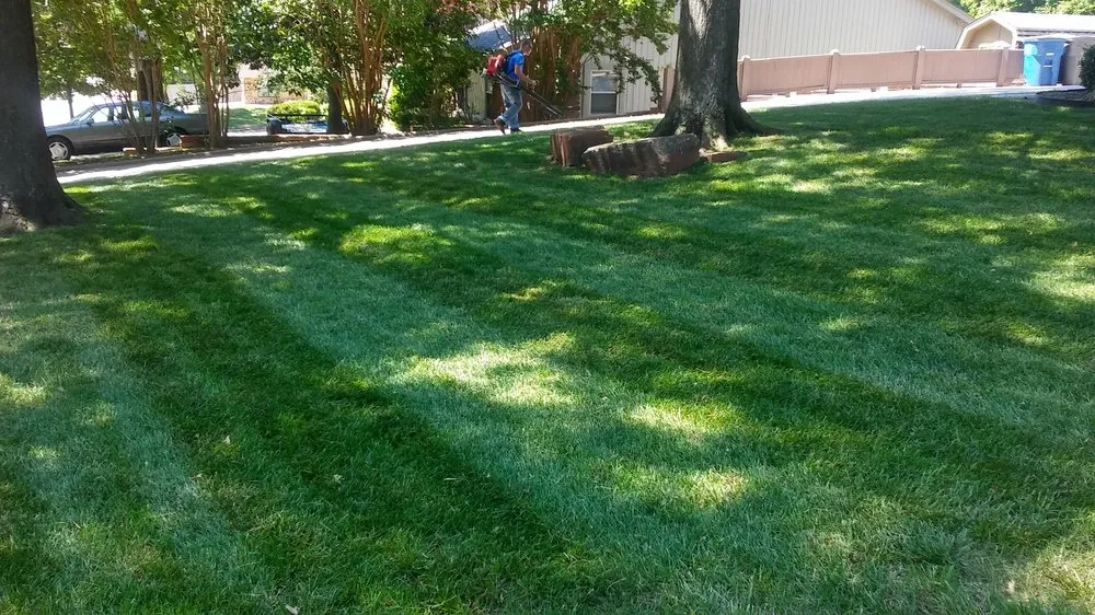 Custom outdoor landscaping in Tulsa, OK - K & R Lawn & Lanscaping