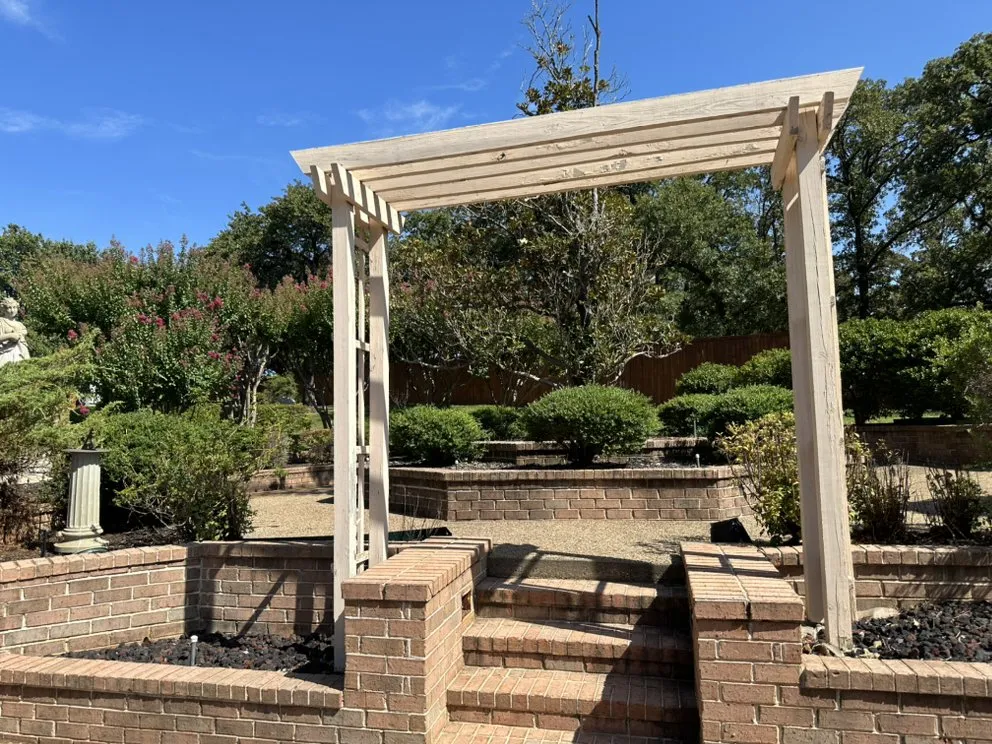 Custom residential landscaping experts serving Fort Worth, TX - K & R Lawn Services