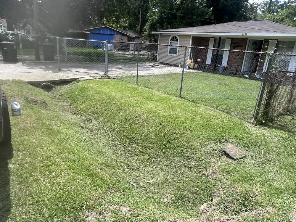 Top-rated yard cleanup service near you in Baton Rouge, LA by K & R Mowing Power