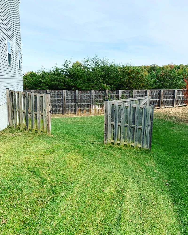 Local yard cleanup service in Woodbridge, VA by K & S Priority Lawncare