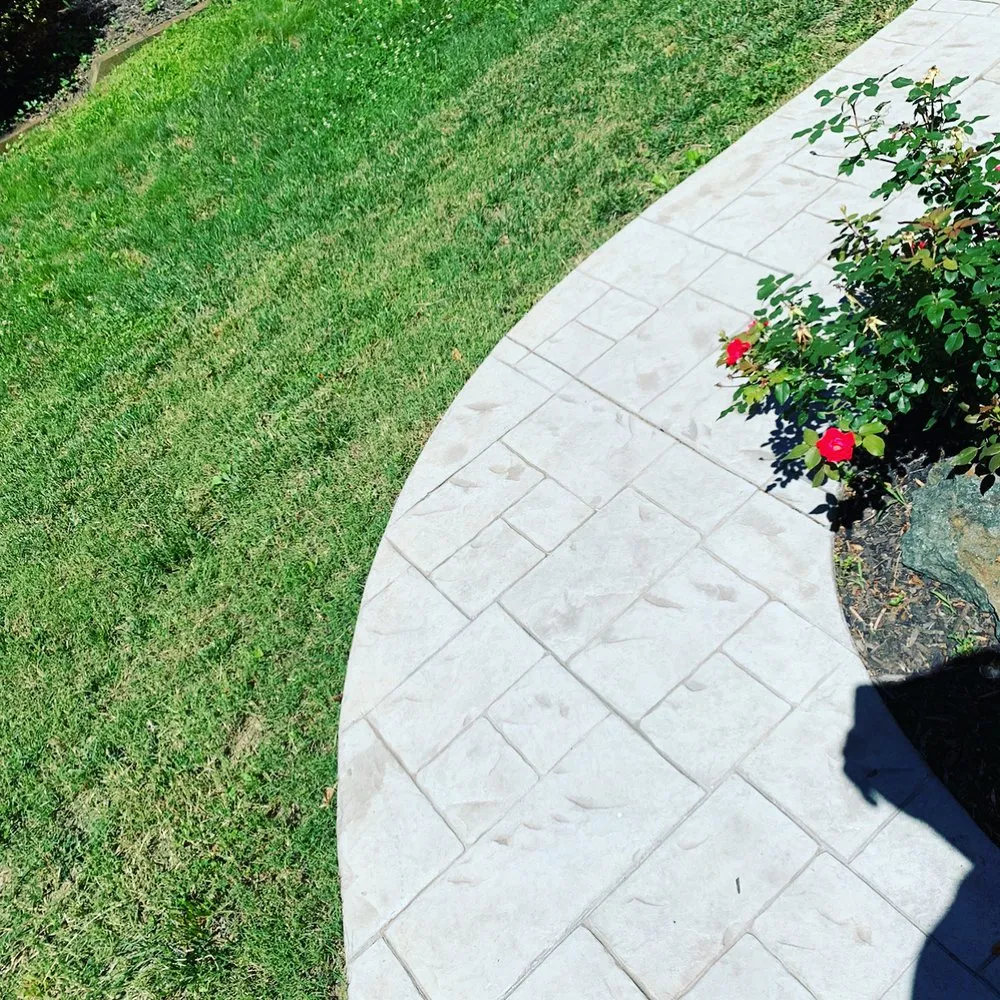 Custom lawn mowing service with custom design across Woodbridge, VA - K & S Priority Lawncare