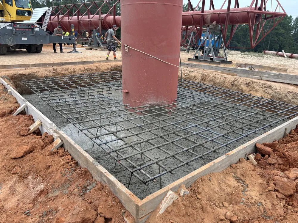 Reliable yard maintenance for year-round maintenance across Iuka, MS - K & T Concrete Services