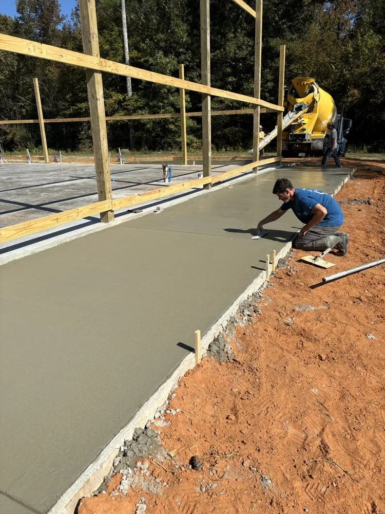 Local yard maintenance with custom design across Iuka, MS - K & T Concrete Services