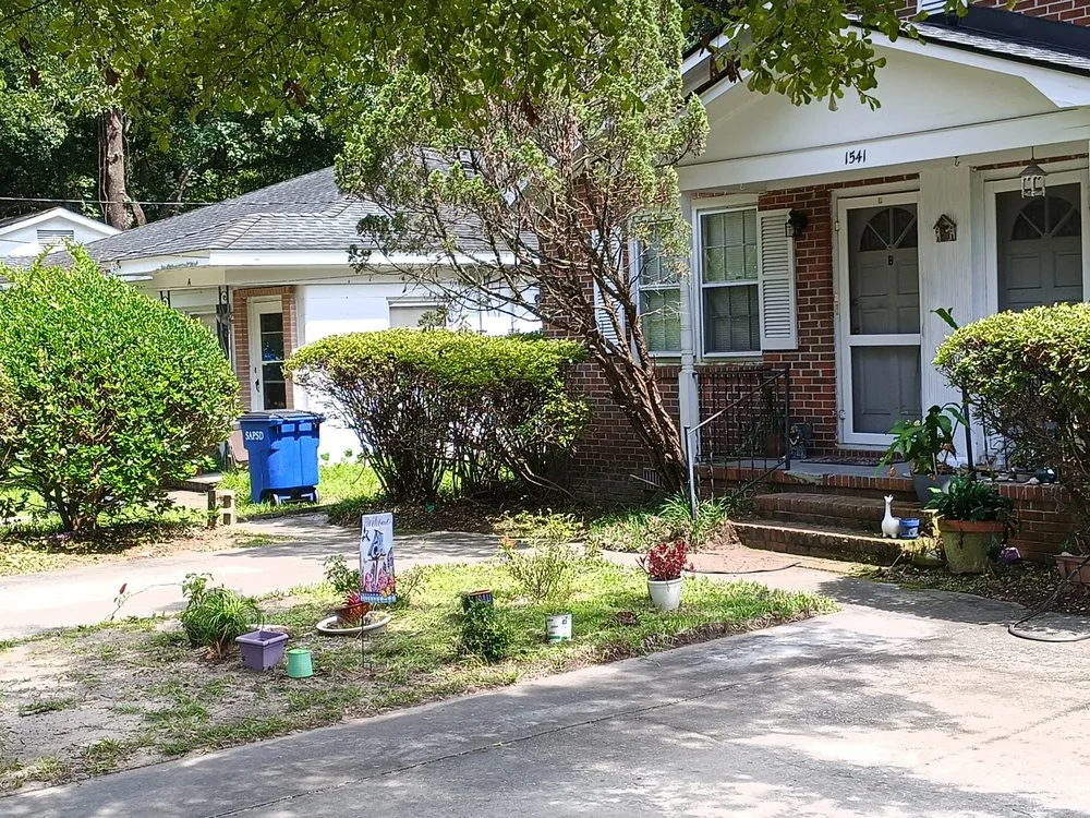 Top-rated residential landscaping with custom design across Ridgeville, SC - K and D Landscaping