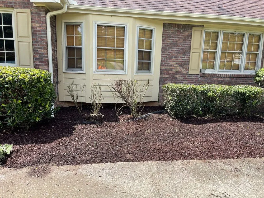 Professional outdoor landscaping experts serving McDonough, GA - K and K Kreative Designes