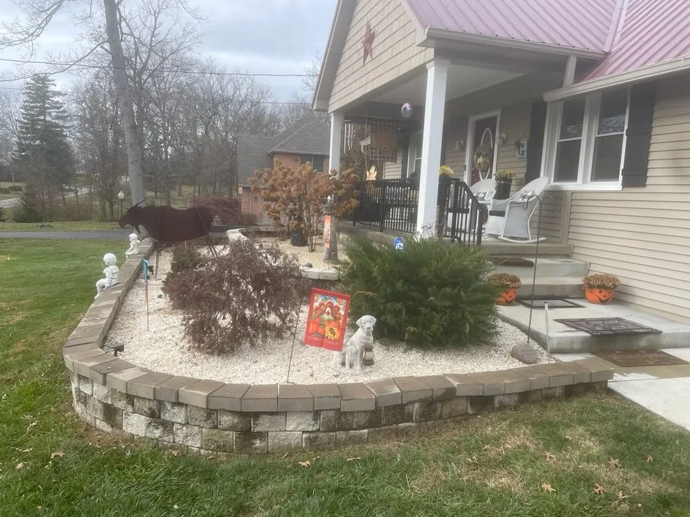 Local outdoor landscaping in Franklin, OH - K and m lawncare professionals