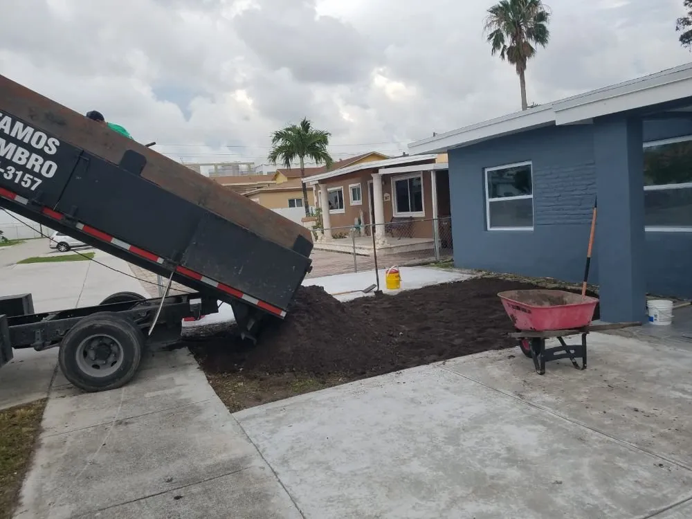 Reliable yard maintenance for year-round maintenance in Hialeah, FL by K-Diaz Landscaping