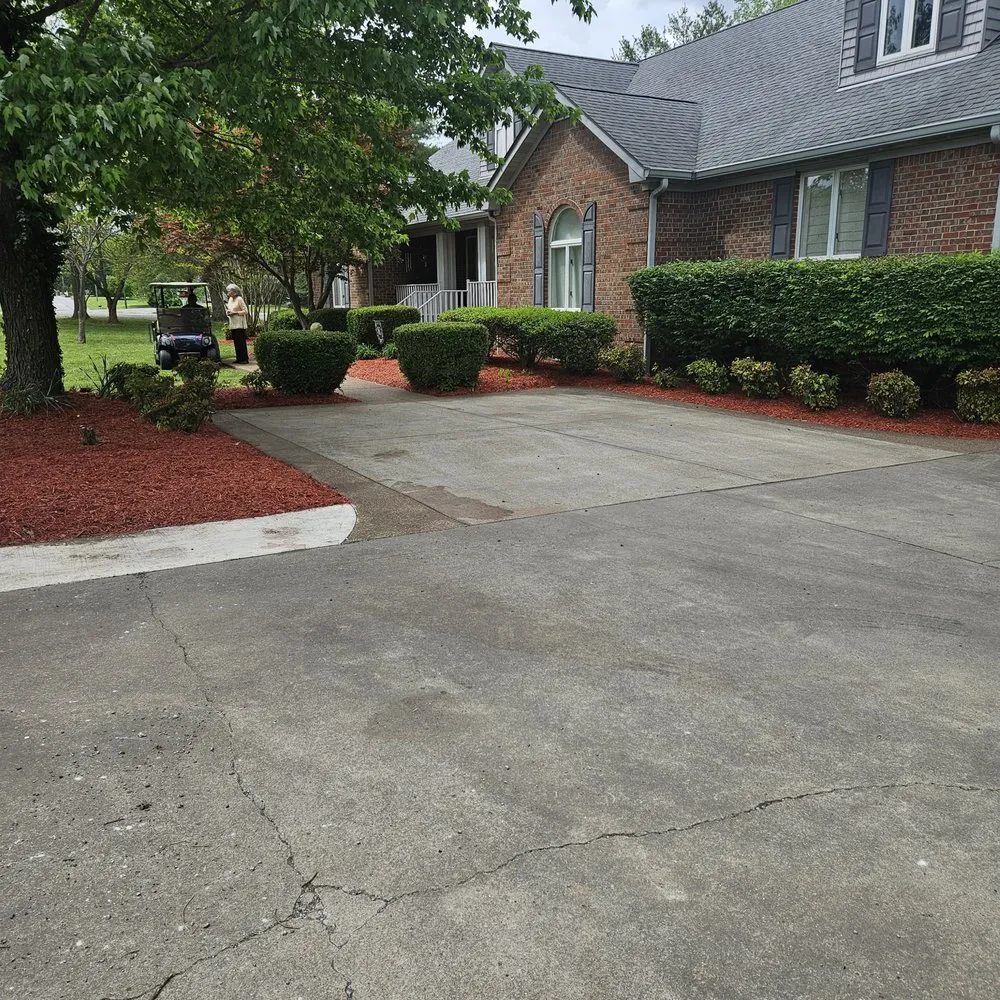 Top-rated garden landscaping in Paducah, KY - K n S Lawn and Driveway Care