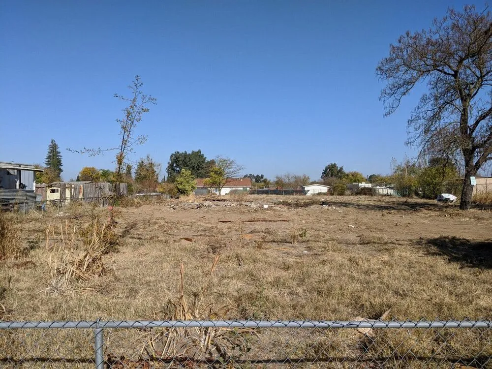 Affordable yard cleanup service for residential properties in Yuba City, CA by K P S