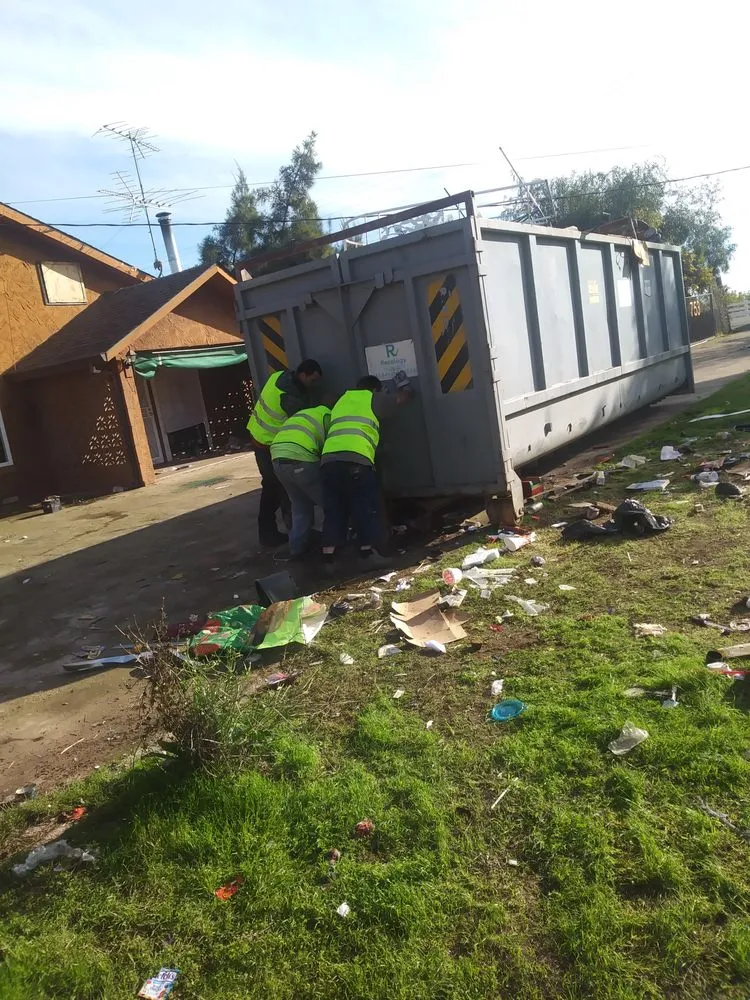 Local lawn mowing service with custom design across Yuba City, CA - K P S