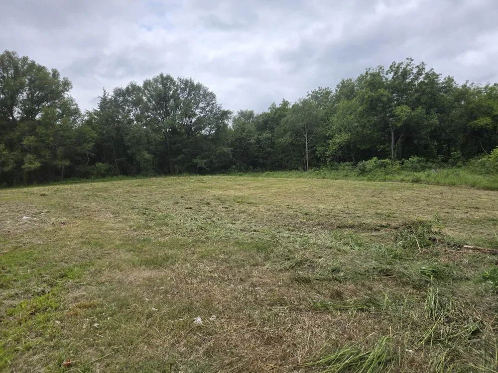 Custom yard maintenance in Bogata, TX by K S Lawn Service