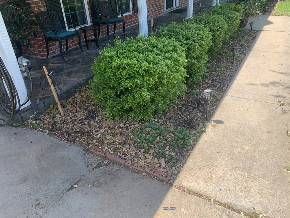 Local lawn mowing service in Holiday Lakes, TX - K Services