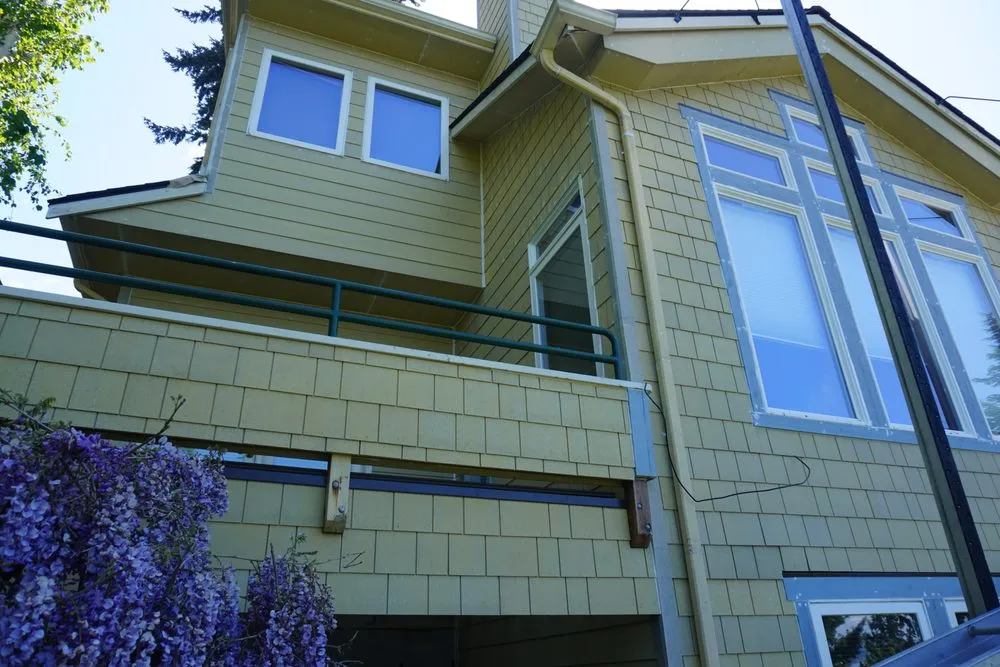 Trusted yard cleanup service experts serving Burien, WA - K Single Corp Roofing & General Contractor