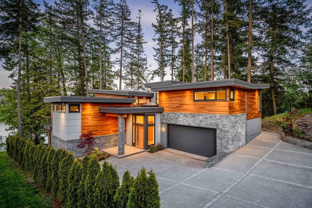 Affordable yard cleanup service with custom design in Tukwila, WA by K2 Stone