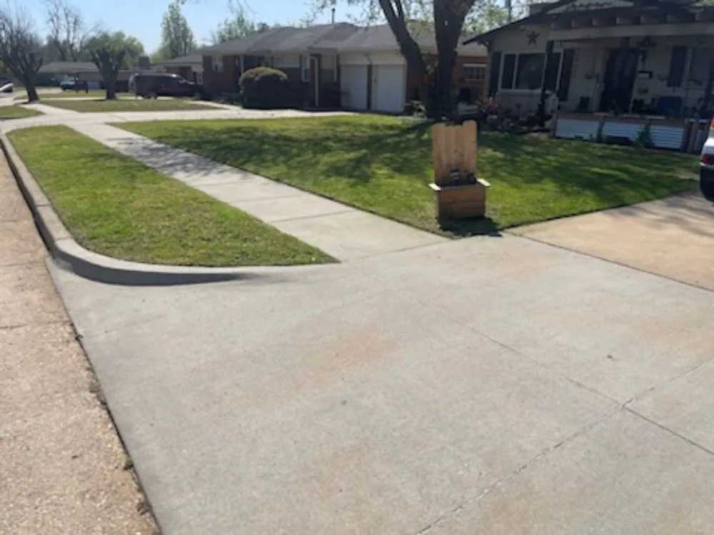 Professional garden landscaping experts serving Oklahoma City, OK - K&A Lawn and Junk Removal