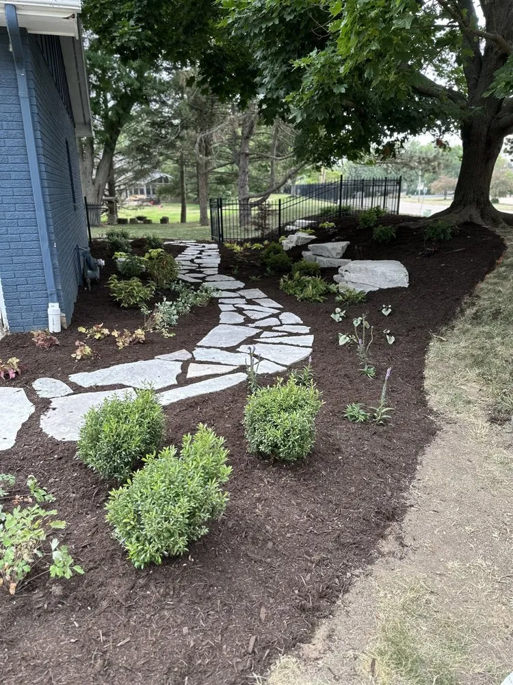 Custom garden landscaping in Bloomington, IL - Kaeb Services