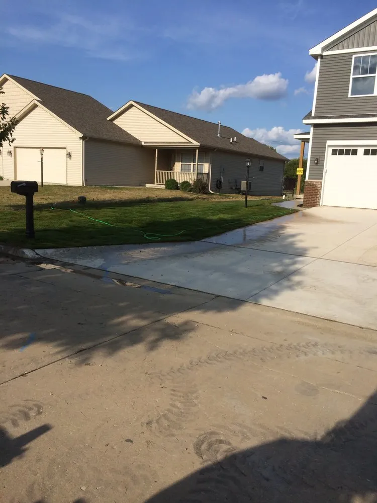 Expert outdoor landscaping in Bloomington, IL by Kaeb Services