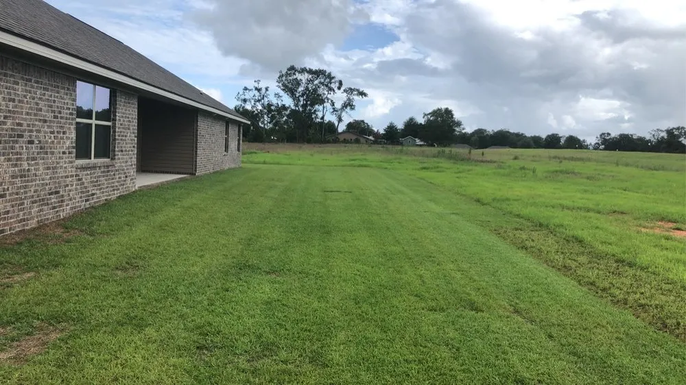 Professional residential landscaping in Robertsdale, AL by Kaechele’s Lawn Maintenance