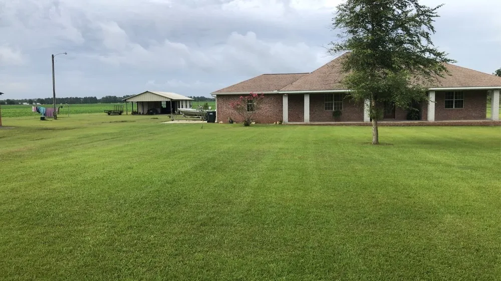 Professional yard maintenance in Robertsdale, AL - Kaechele’s Lawn Maintenance