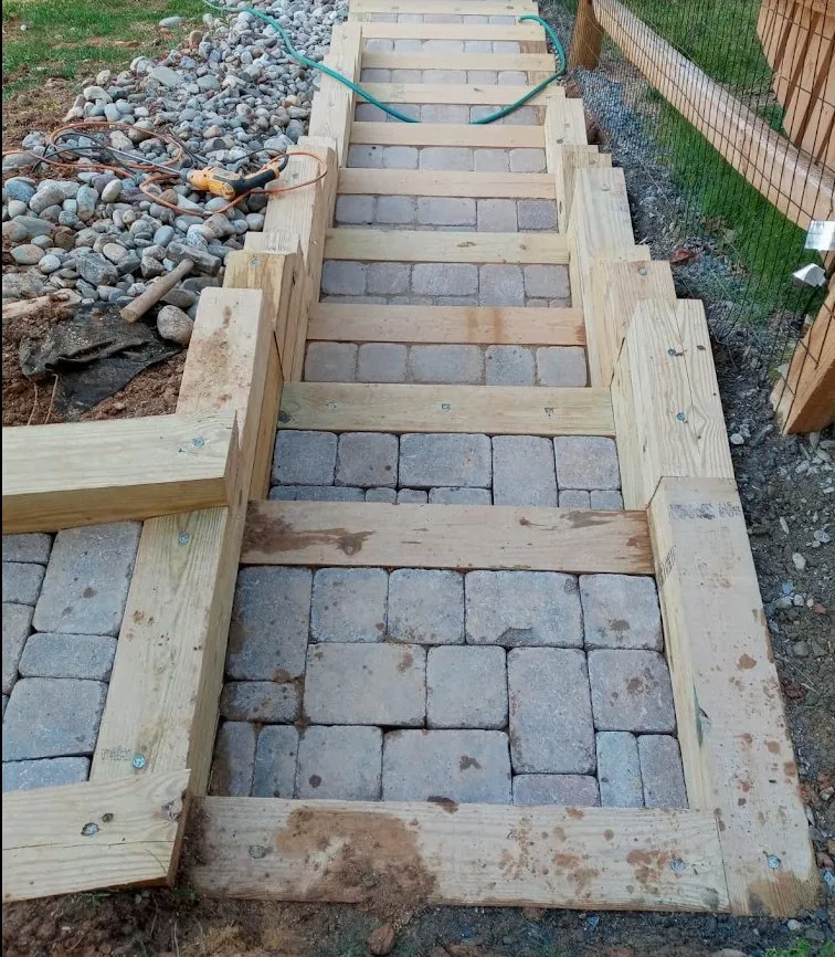 Top-rated lawn care service in Springfield, VA by Kaeler Lawn & Landscaping