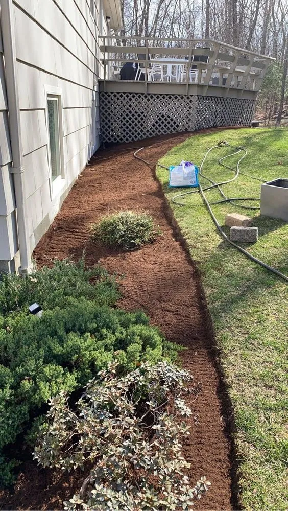 Expert garden landscaping in Sharon, MA by Kahn Landscaping