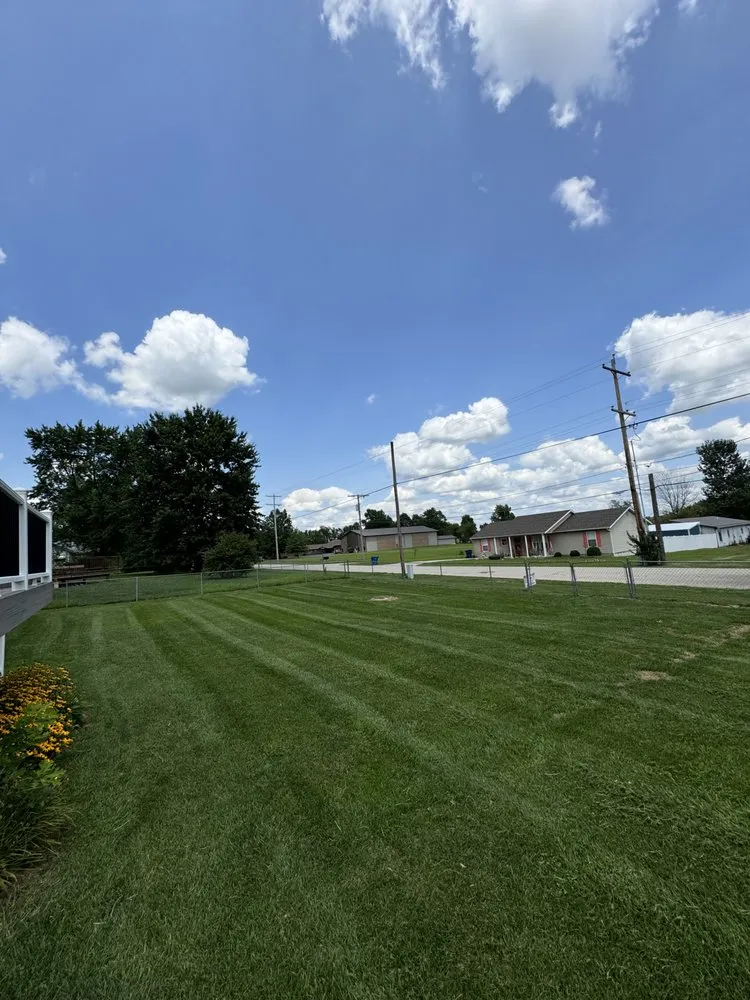 Local yard cleanup service in Eldon, MO by Kaibel brothers lawn care